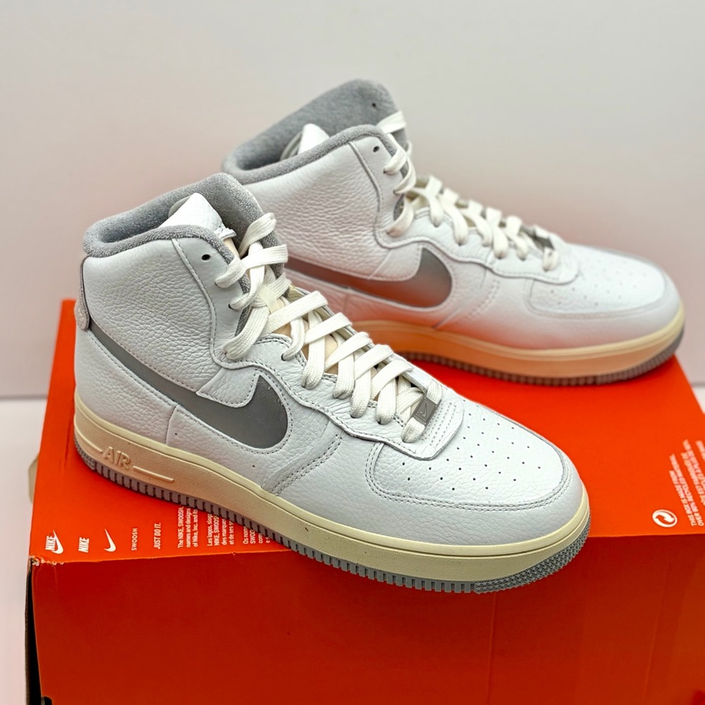 Nike Air Force 1 Mid White/Gray Hi top Sneakers